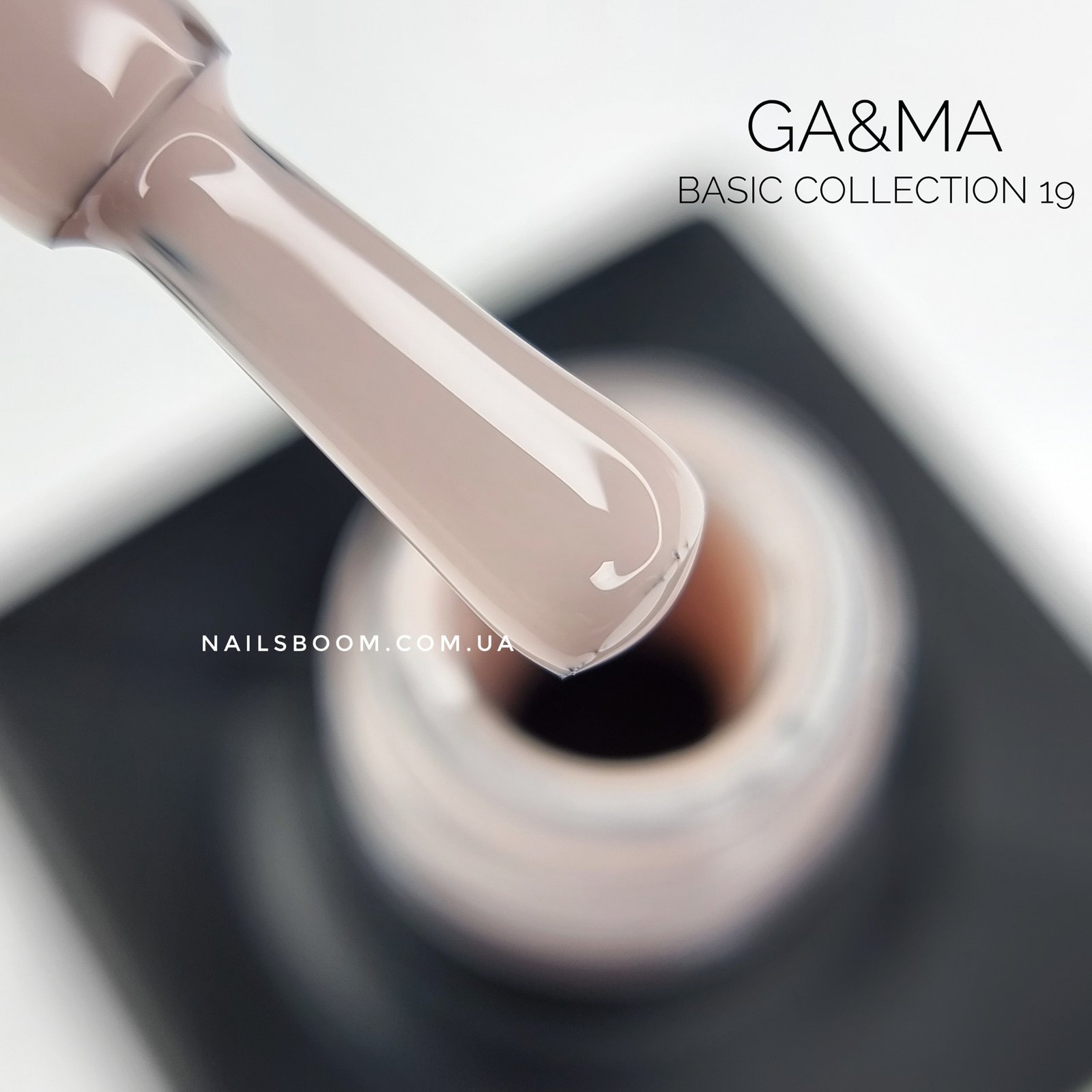Гель-лак GA&MA Basic collection 019 сірий беж, 10 мл